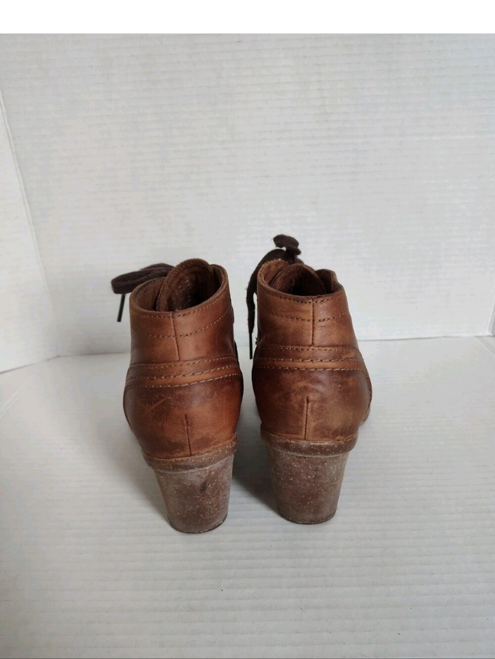 Clarks Artisan Carleta Lyon Brown Leather Ankle Boots Size 7W Lace up - Picture 7 of 8